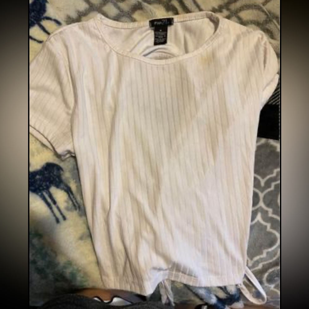 Rue 21 white laced up back crop top. size medium.